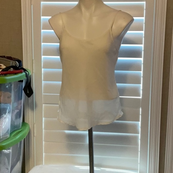 Fitted Cream Tank Top with Rounded Neckline - Picture 1 of 5